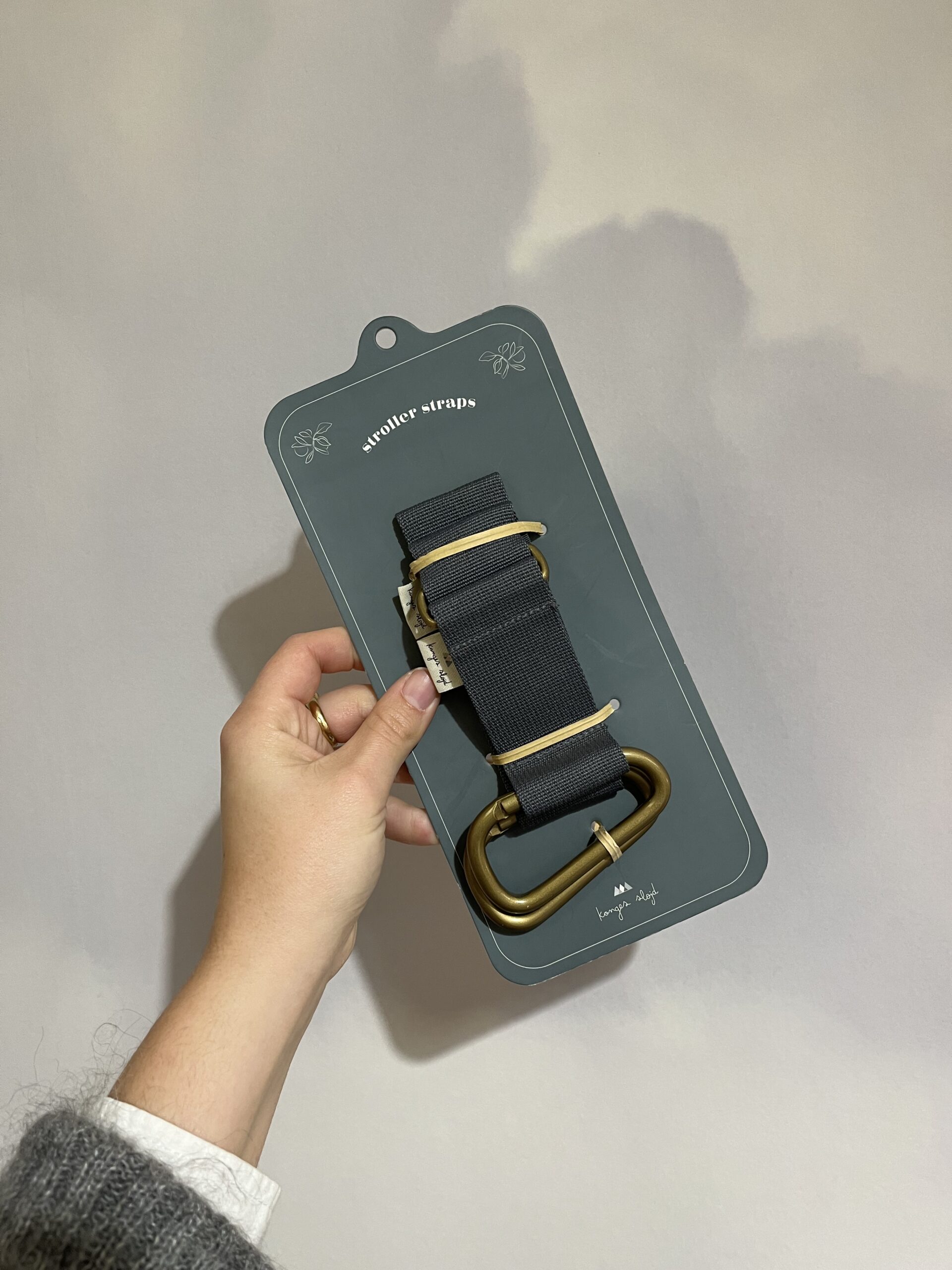 Attaches pour poussette
