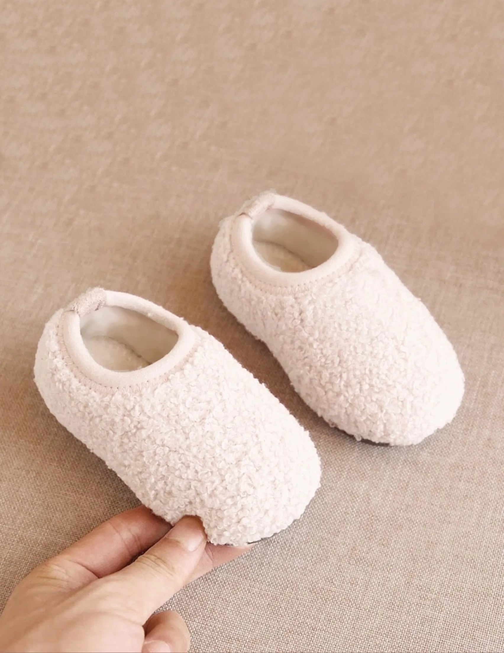 Chaussons bouclette / Vanille – Image 3